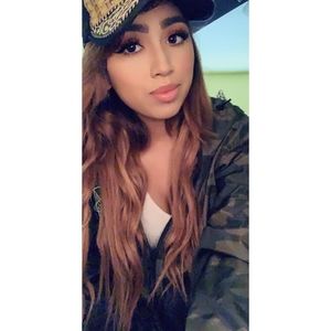 Meet your Posher, Aileen